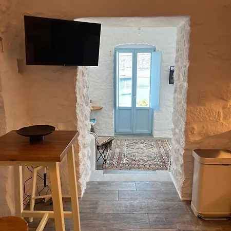 Σουίτα Σικλοσ Στο Καραβοστάσι Ν Οιτύλου Μάνης Appartamento *