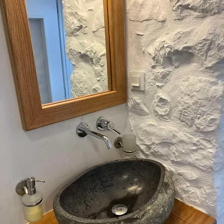 Σουίτα Σικλοσ Στο Καραβοστάσι Ν Οιτύλου Μάνης 4*