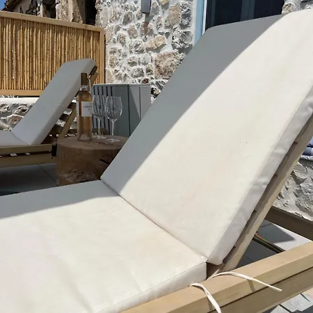 σουίτα σικλοσ στο ν οιτύλου μάνης * Karavostásion