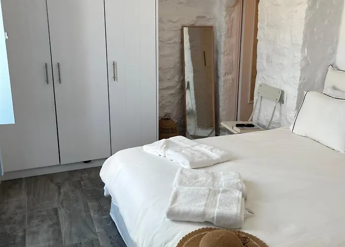 Σουίτα Σικλοσ Στο Καραβοστάσι Ν Οιτύλου Μάνης 4*